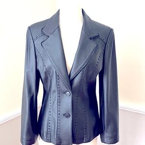Barami Elegant Black Leather Women's Jacket